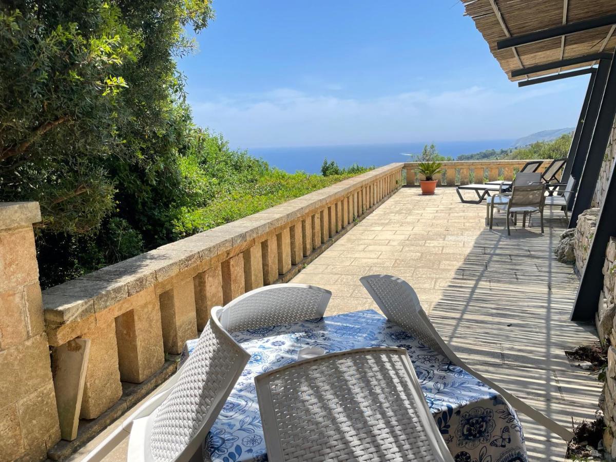 Il Terrazzo - Galatea Casa Vacanze Gagliano del Capo Eksteriør billede