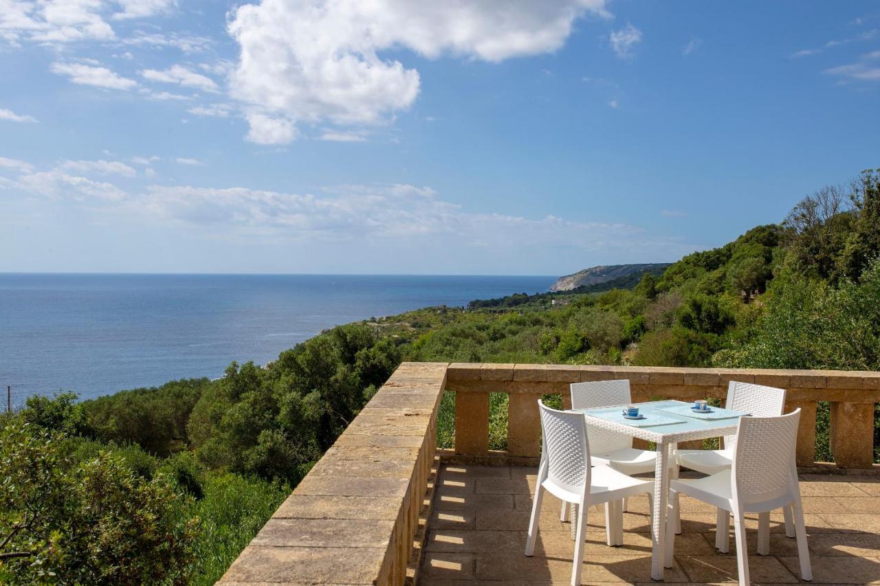 Il Terrazzo - Galatea Casa Vacanze Gagliano del Capo Eksteriør billede
